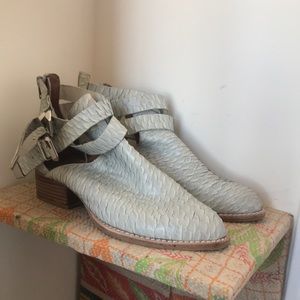 Jeffrey Campbell Everly Boot